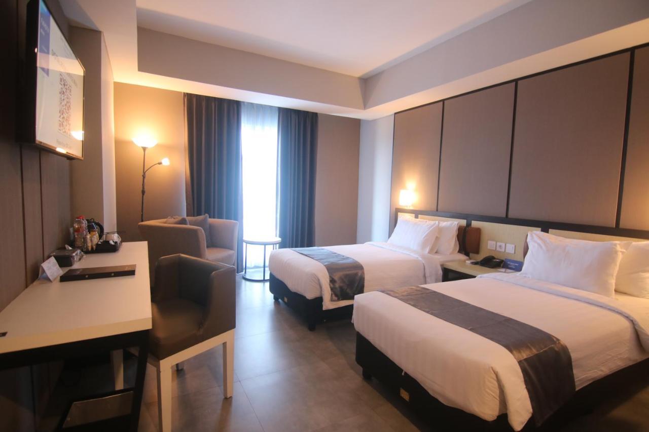 Bess Mansion Hotel Surabaya Wonotjolo Exterior foto